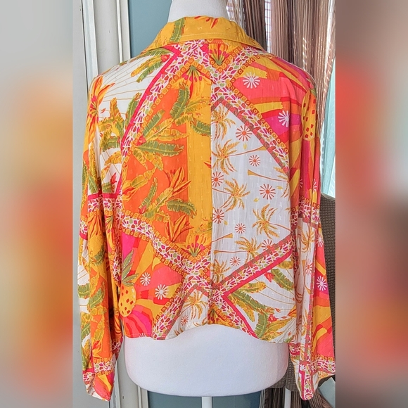 Haute Hippie Cropped Tie Waist Blouse Womens S Vibrant Multi Tropical Pineapples - Picture 4 of 11